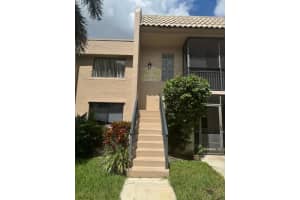 380 Racquet Club Rd 202, Weston