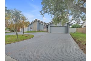 11340 Sw 1st St, Coral Springs