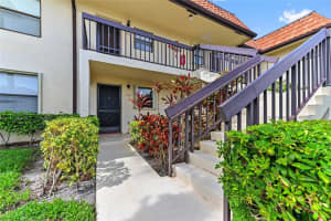 7118 Golf Colony Ct 103, Lake Worth