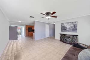 8421 NW 59th Pl, Tamarac, FL 33321 - MLS#F10514996