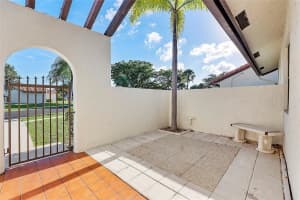 31 Columbia Ct, Deerfield Beach, FL 33442 - MLS#F10515013