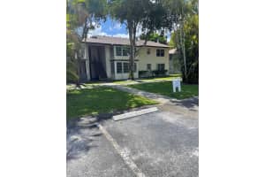 370 E Laurel Dr 1E, Margate, FL 33063 Sold 09/05/25