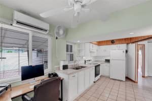 2011 N 31st Ave, Hollywood, FL 33021 - MLS#F10515068