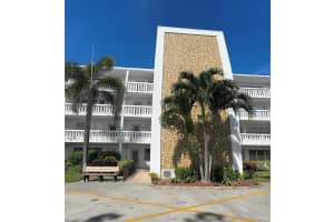 1051 Cambridge c 1051, Deerfield Beach, FL 33442 Sold 12/05/25