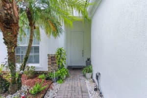 10110 SW Chadwick Dr, Port Saint Lucie, FL 34987 - MLS#F10515078