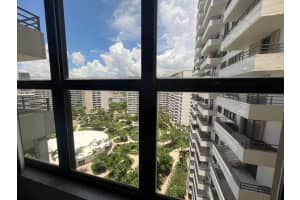 2500 Parkview Drive, Hallandale Beach, FL 33009 - MLS#F10515126