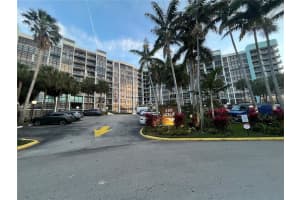 200 Leslie Dr 324, Hallandale Beach, FL 33009 - MLS#F10515135