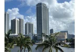 200 Leslie Dr 324, Hallandale Beach, FL 33009 - MLS#F10515135