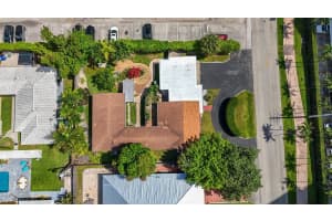 2713 NE 33rd Ave, Fort Lauderdale, FL 33308 - MLS#F10515137