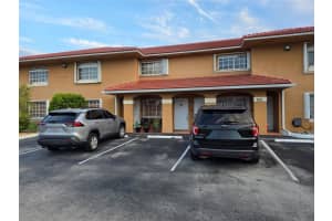 7811 W 36th Ave 202, Hialeah