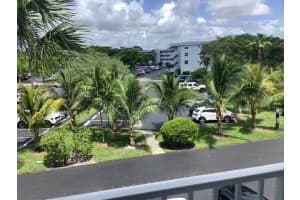 102 Royal Park Drive 3D, Oakland Park, FL 33309 Sold 04/17/26