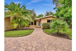 905 SE 13th Ct, Deerfield Beach, FL 33441 - MLS#F10515189