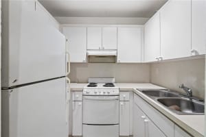 1142 NE 4th Ave 2, Fort Lauderdale, FL 33304 - MLS#F10515190