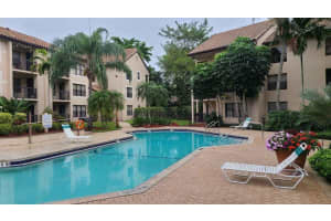 4561 W Mcnab Rd 17, Pompano Beach