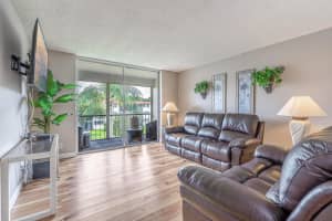 9420 S Hollybrook Lake Dr 304, Pembroke Pines, FL 33025 - MLS#F10515203
