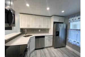 5980 Nw 64th Ave 102, Tamarac