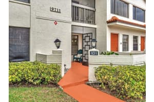 9711 Pavarotti Terrace 101 Boynton Beach, FL 33437 - Off Market