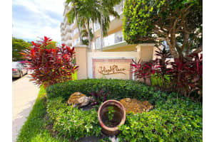 1455 N Treasure Dr 3b, North Bay Village