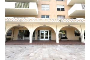 1455 N Treasure Dr 3B, North Bay Village, FL 33141 - MLS#F10515229