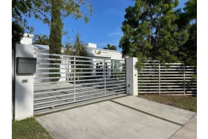 9007 NE 10th Ave, Miami, FL 33138 - MLS#F10515292