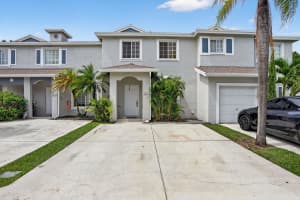 4761 Sw 14th Place 4761, Deerfield Beach