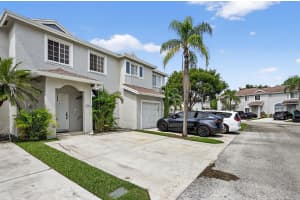 4761 SW 14th PLACE 4761, Deerfield Beach, FL 33442 - MLS#F10515293