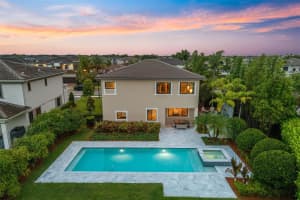 10593 N Lago Vista Cir, Parkland, FL 33076 - MLS#F10515301