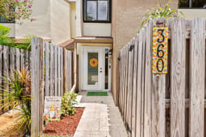 360 City View Dr, Fort Lauderdale, FL 33311 - MLS#F10515303