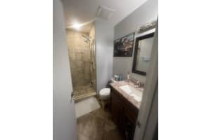 202 Shoreview Dr, Greenacres, FL 33463 Sold 09/22/25