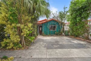 2846 W 75th Ter, Hialeah