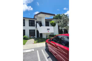 207 Lake Pointe Dr 202, Oakland Park