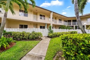 7427 N Devon Dr 108, Tamarac