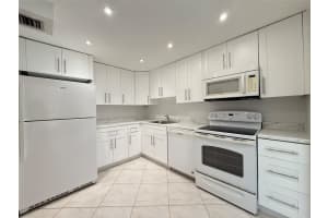 2681 S Course Dr 910, Pompano Beach
