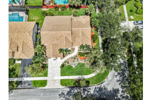 1881 NW 106th Ter, Plantation, FL 33322 Sold 08/25/25