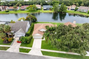 9888 Cross Pine Ct, Lake Worth, FL 33467 Sold 08/15/25