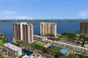 1800 NE 114th St 703, Miami, FL 33181 - MLS#F10515502