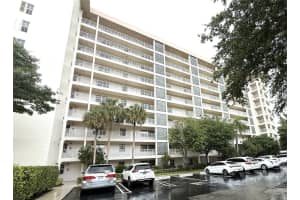 3499 Oaks Way 506, Pompano Beach, FL 33069 Sold 08/26/25