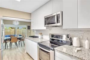 60 NW 45th Ct, Oakland Park, FL 33309 - MLS#F10515535