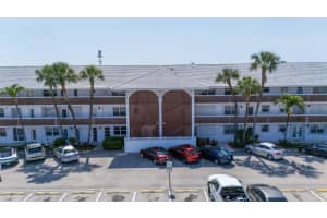2050 Ne 39th St 307-e, Lighthouse Point