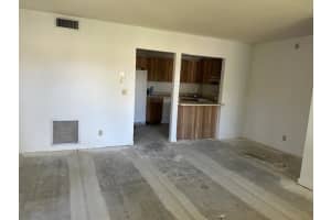 335 Knotty Pine Cir A2, Greenacres, FL 33463 Sold 10/27/25