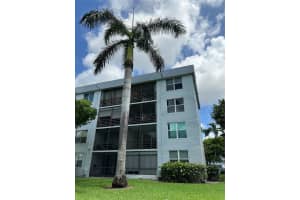117 Royal Park Drive 2a, Oakland Park