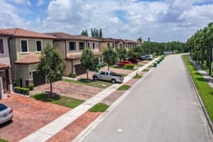 5705 NW 47th Ave, Tamarac, FL 33319 Sold 12/11/25