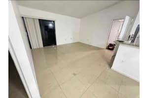 18815 NW 62nd Ave 202, Hialeah, FL 33015 - MLS#F10515608