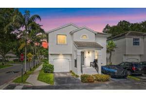 9831 NW 2nd St, Plantation, FL 33324 - MLS#F10515612
