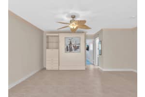 2000 Diana Dr 207, Hallandale Beach, FL 33009 - MLS#F10515620