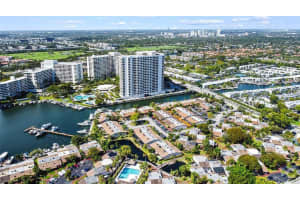 419 Leslie Dr 419, Hallandale Beach, FL 33009 - MLS#F10515625