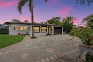 4581 Ne 3rd Ter, Oakland Park