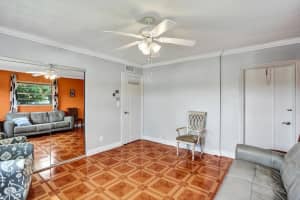 2240 Johnson St 212, Hollywood, FL 33020 - MLS#F10515629
