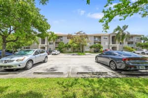 5005 Wiles Rd 203, Coconut Creek