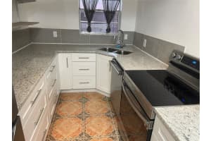 1840 Dewey St 102, Hollywood, FL 33020 - MLS#F10515651